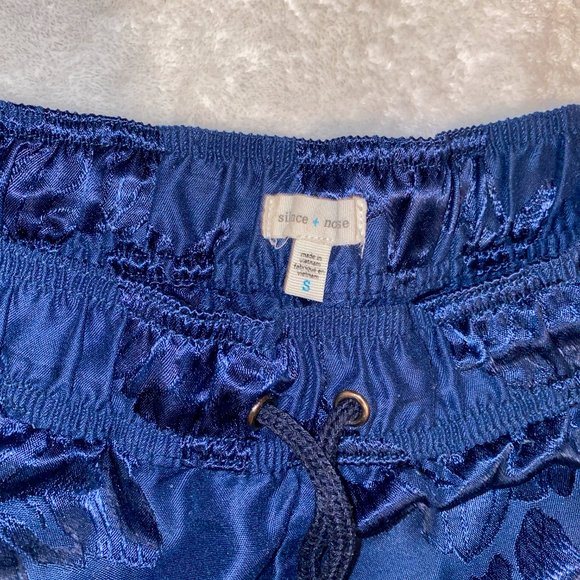 Silence + Noise Snap / Flyaway Silk Basketball Shorts - Picture 3 of 3